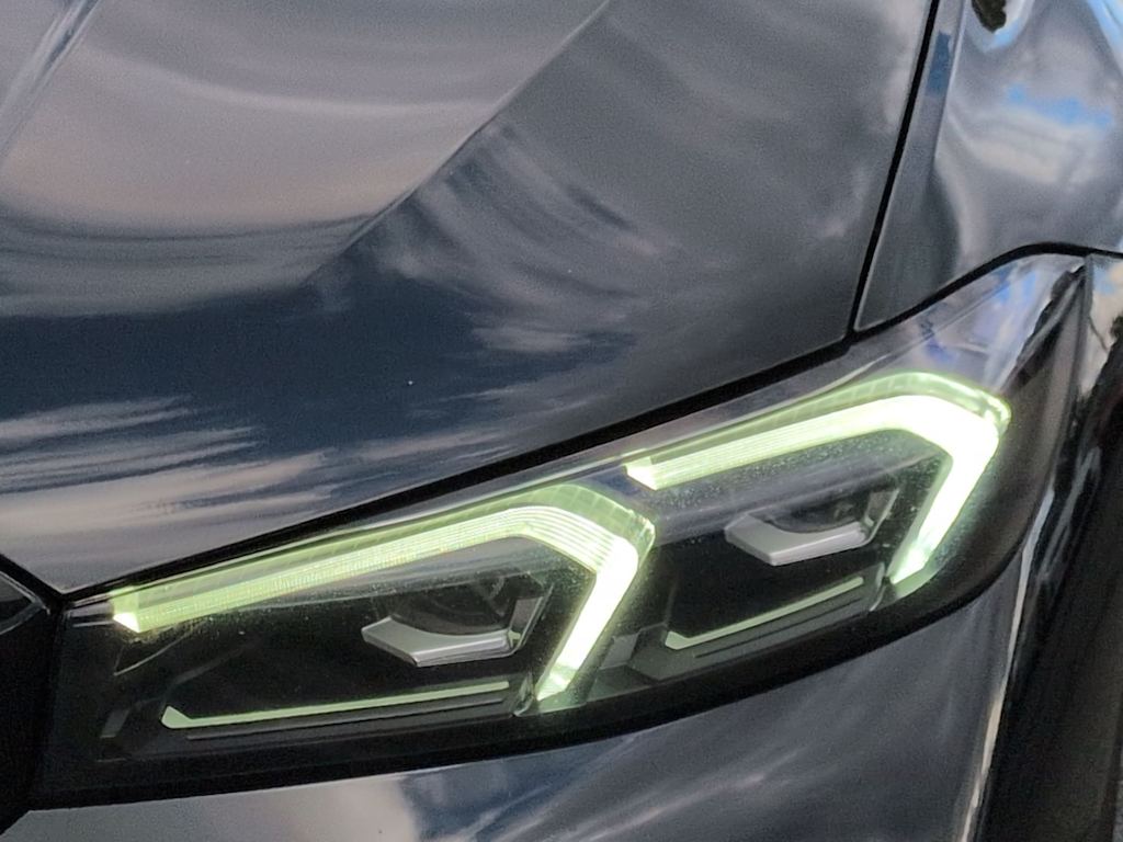 Thumbnail: 2024 BMW 3 Series - 23