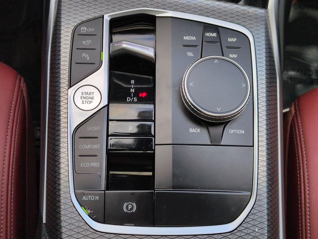 Thumbnail: 2024 BMW 3 Series - 37