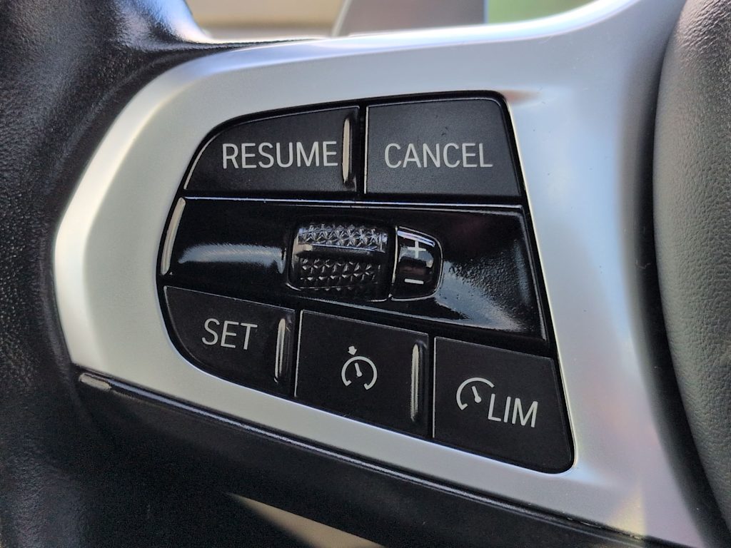 Thumbnail: 2024 BMW 3 Series - 31