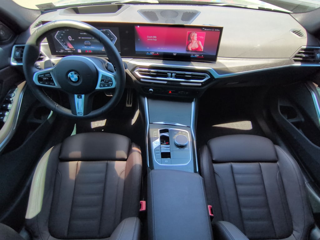 Thumbnail: 2024 BMW 3 Series - 10