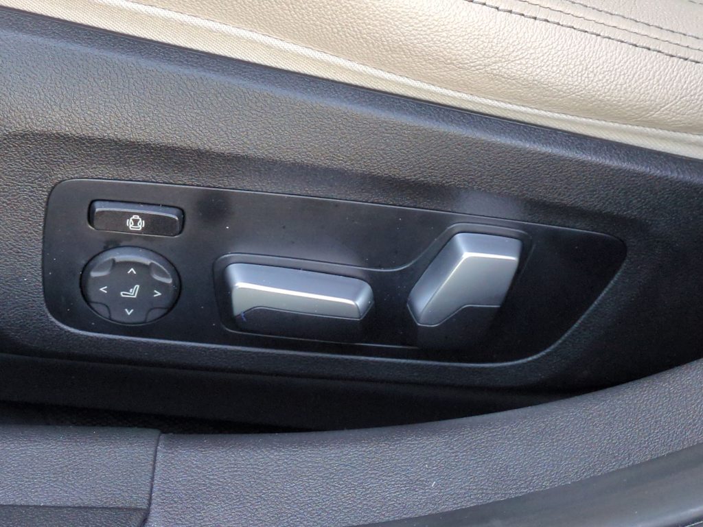 Thumbnail: 2022 BMW 3 Series - 26