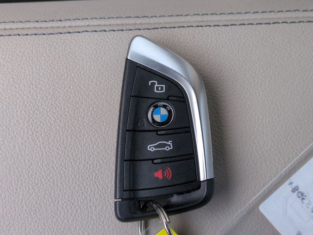 Thumbnail: 2022 BMW 3 Series - 19