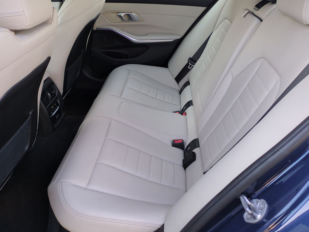 Thumbnail: 2022 BMW 3 Series - 27