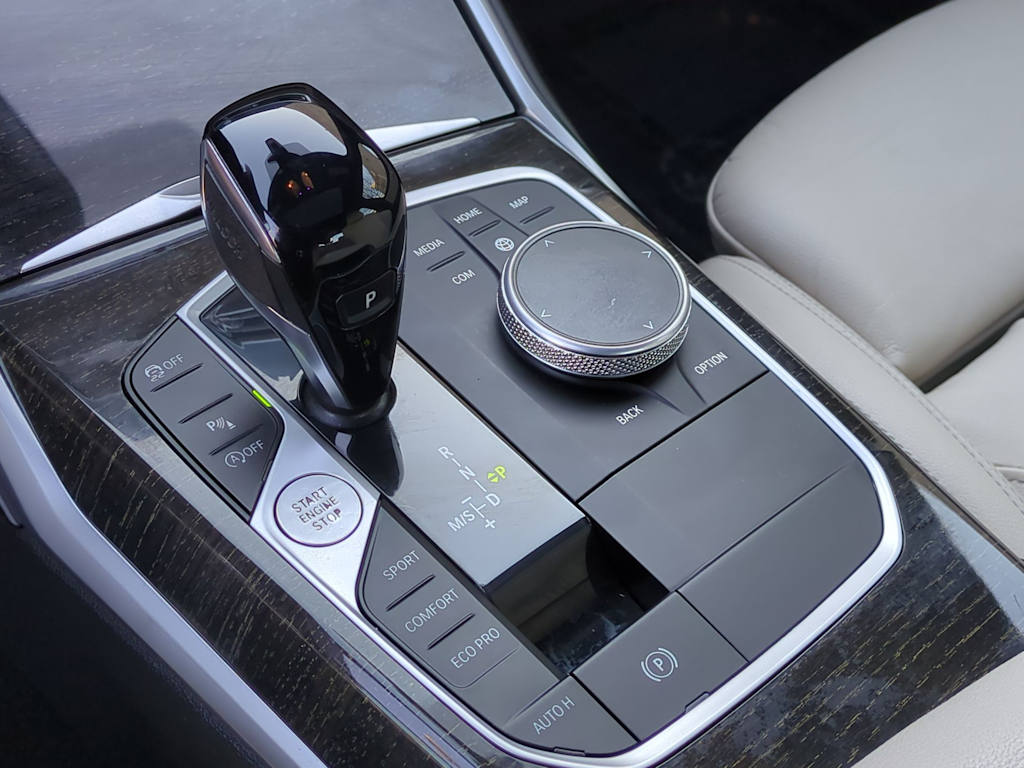 Thumbnail: 2022 BMW 3 Series - 36