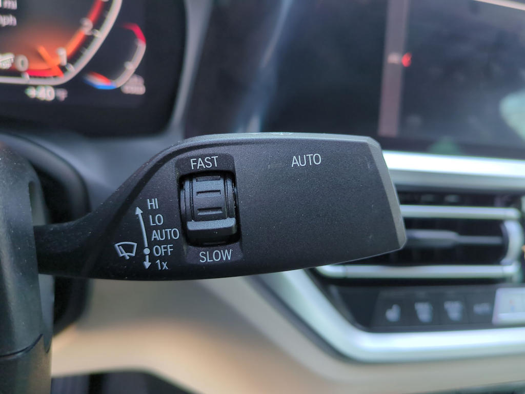 Thumbnail: 2022 BMW 3 Series - 16