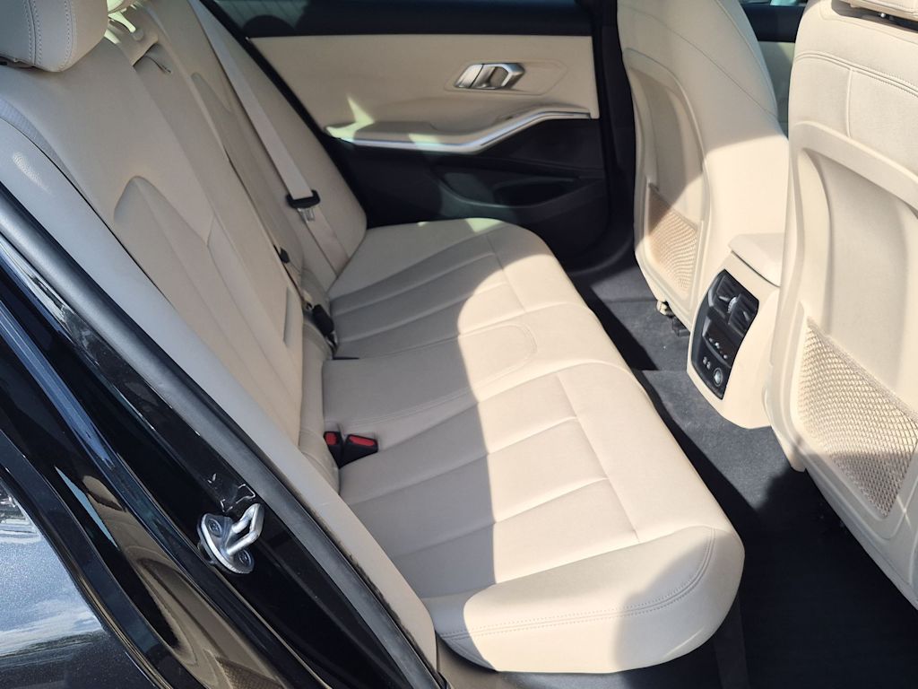 Thumbnail: 2020 BMW 3 Series - 27
