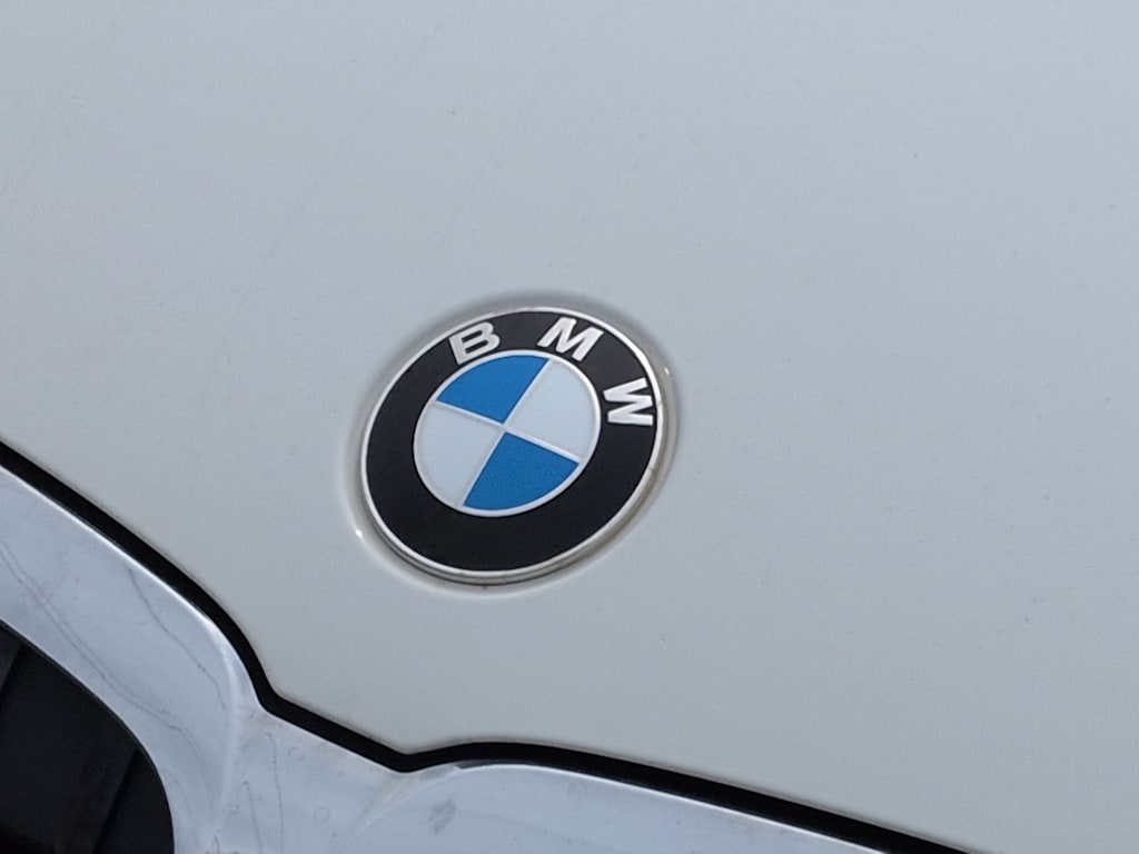 Thumbnail: 2021 BMW 3 Series - 7