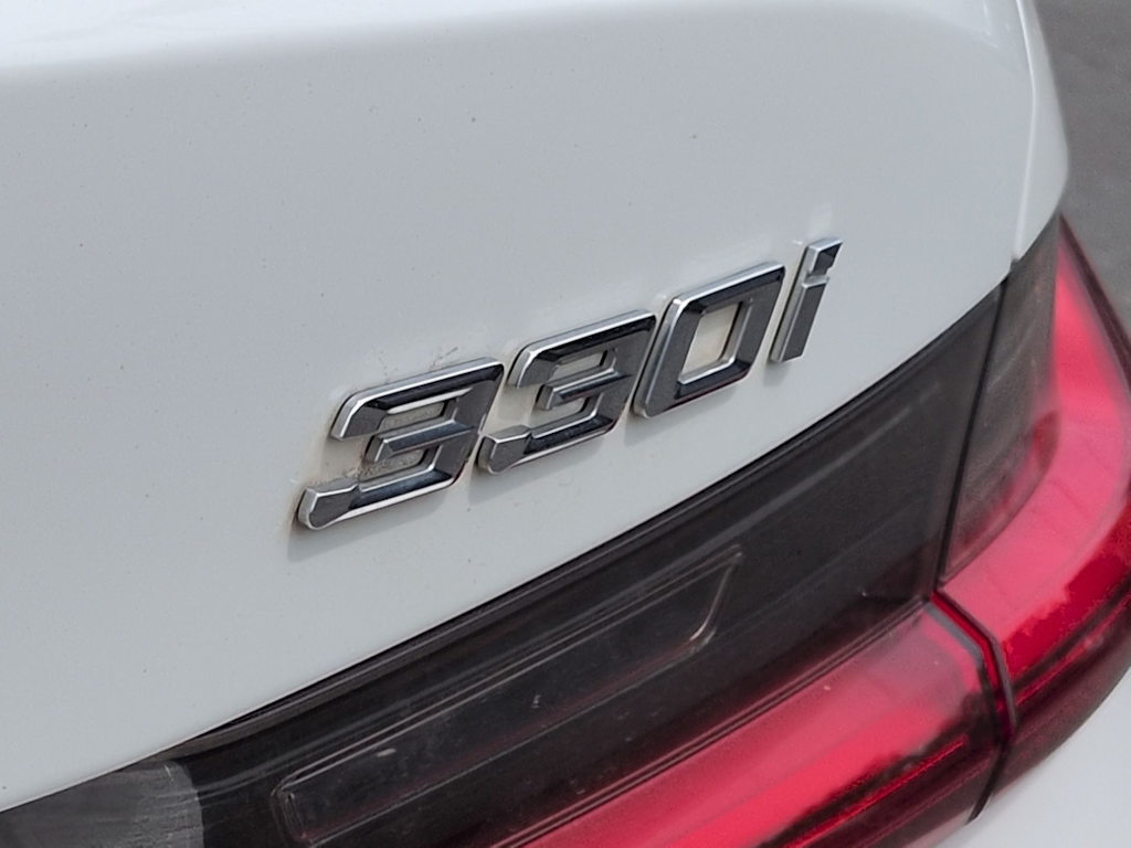 Thumbnail: 2021 BMW 3 Series - 25