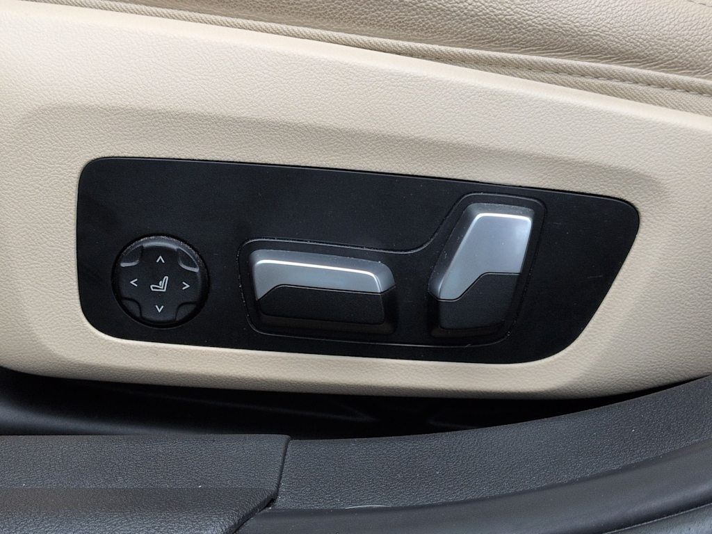 Thumbnail: 2022 BMW 3 Series - 26