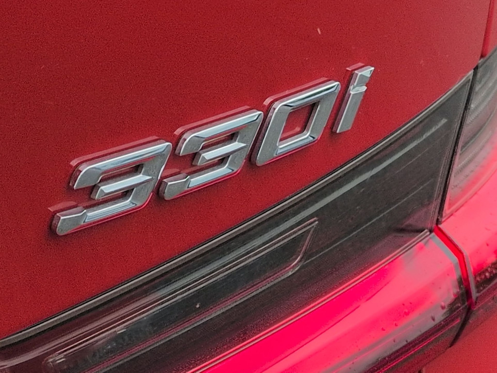 Thumbnail: 2022 BMW 3 Series - 25