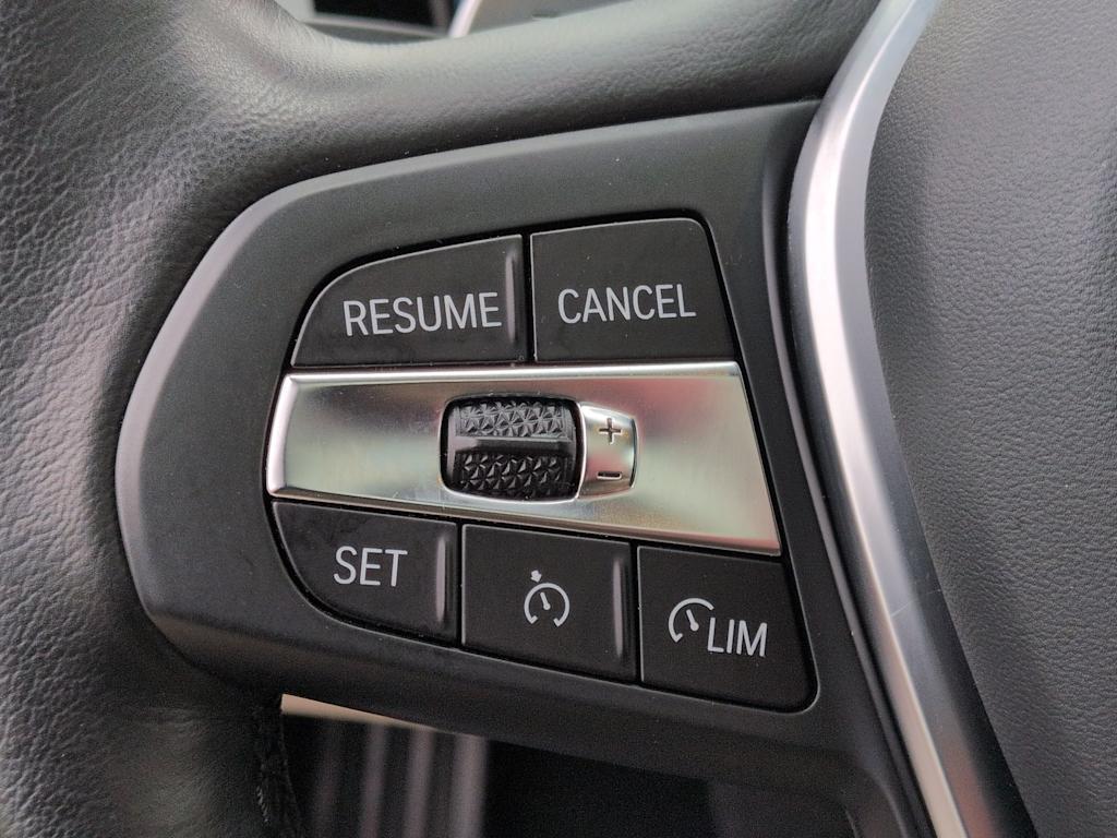 Thumbnail: 2021 BMW 3 Series - 31