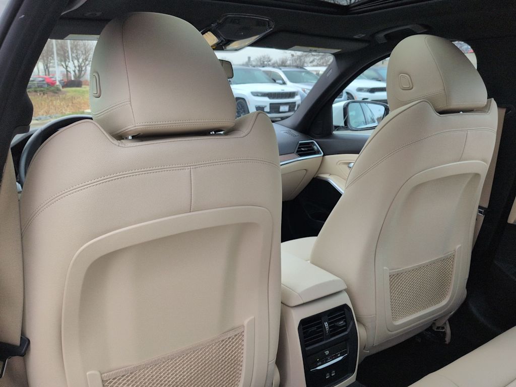 Thumbnail: 2021 BMW 3 Series - 12