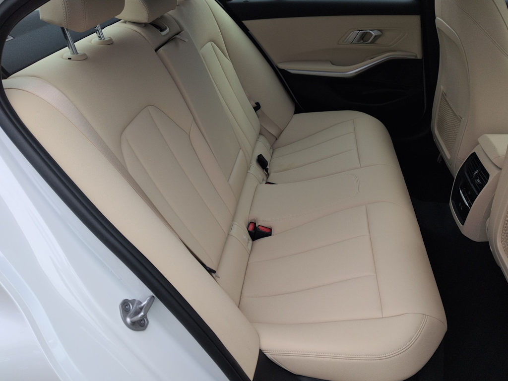 Thumbnail: 2021 BMW 3 Series - 28