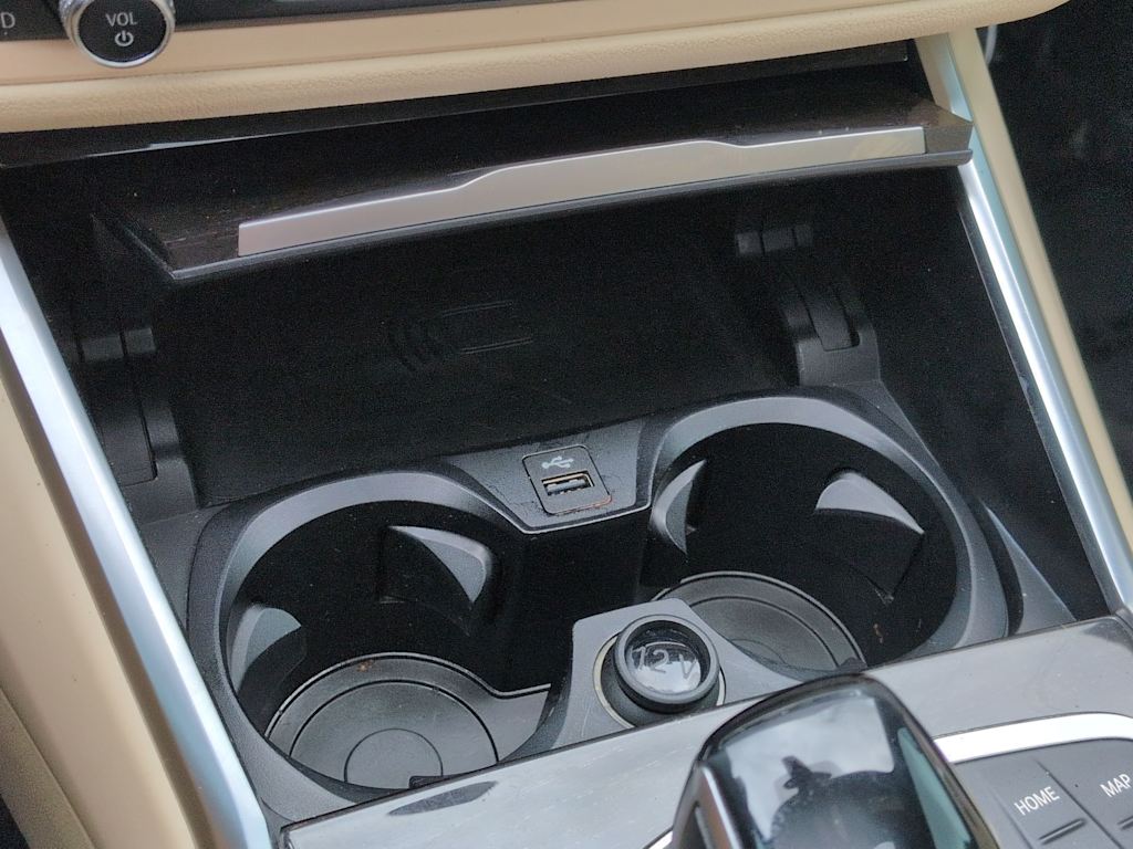 Thumbnail: 2019 BMW 3 Series - 16