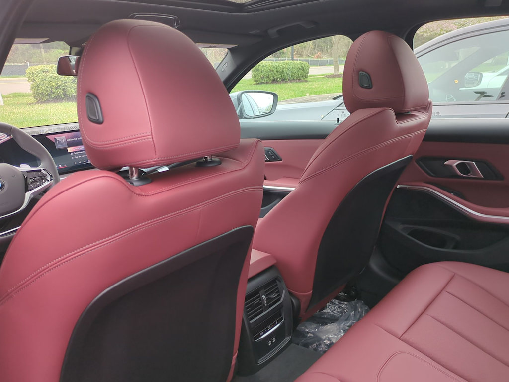 Thumbnail: 2025 BMW 3 Series - 11