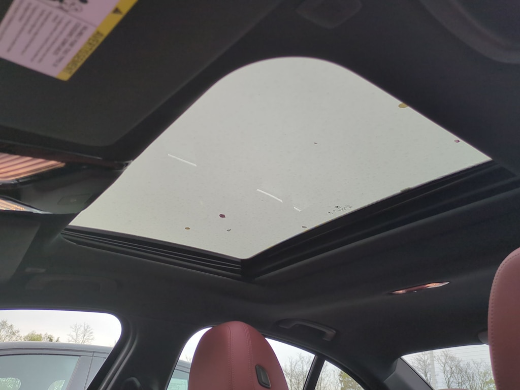 Thumbnail: 2025 BMW 3 Series - 25