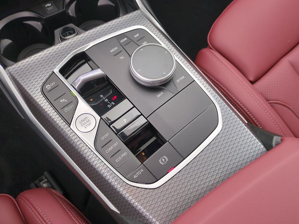 Thumbnail: 2025 BMW 3 Series - 14