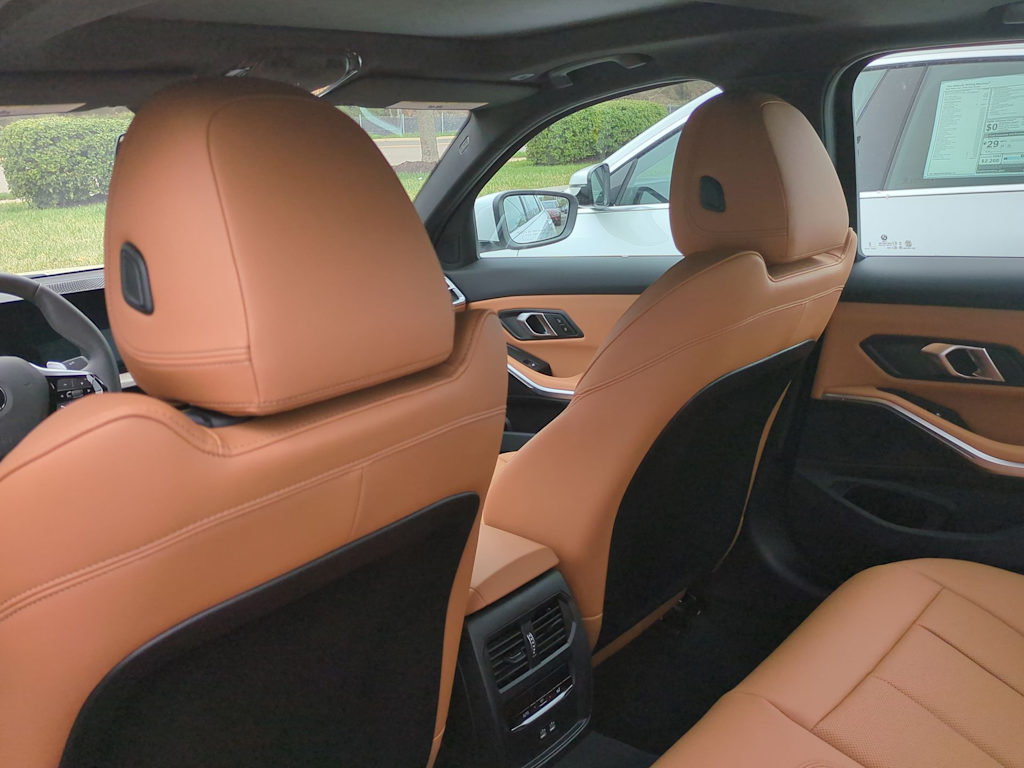 Thumbnail: 2025 BMW 3 Series - 12