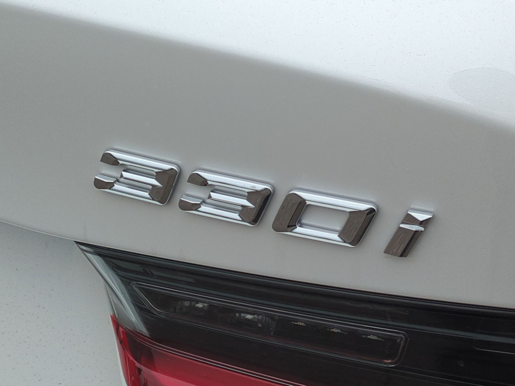 Thumbnail: 2025 BMW 3 Series - 25