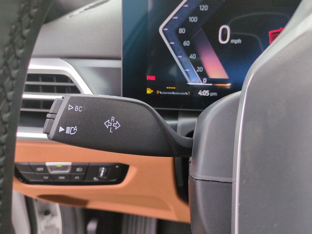 Thumbnail: 2025 BMW 3 Series - 33