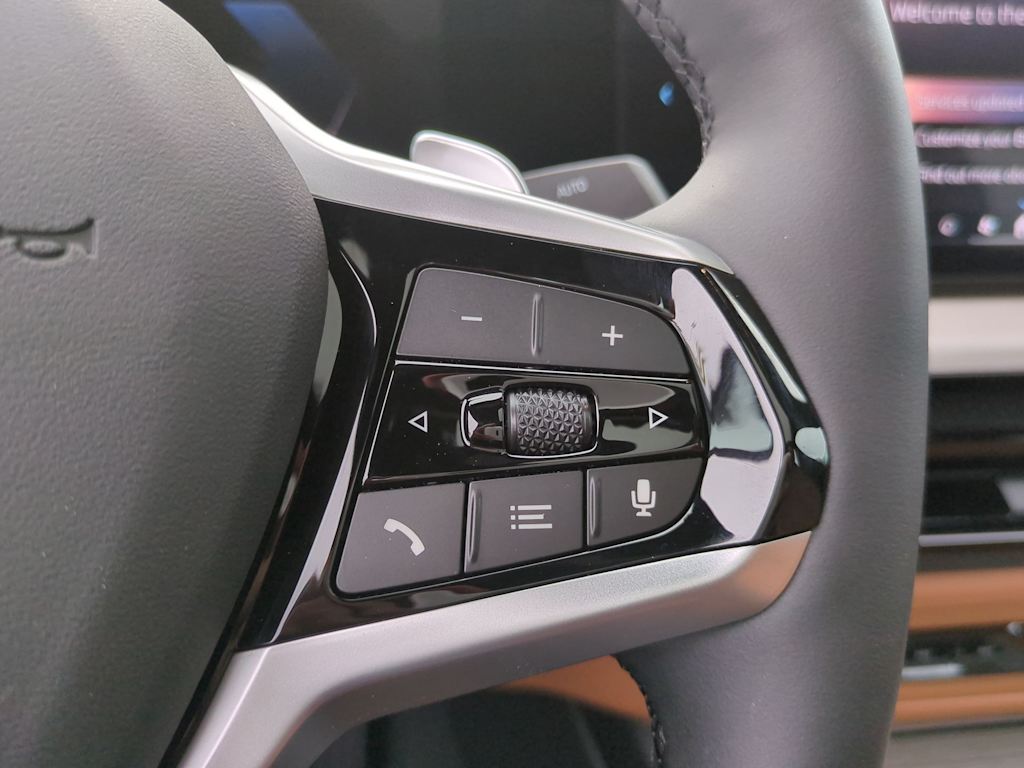 Thumbnail: 2025 BMW 3 Series - 32