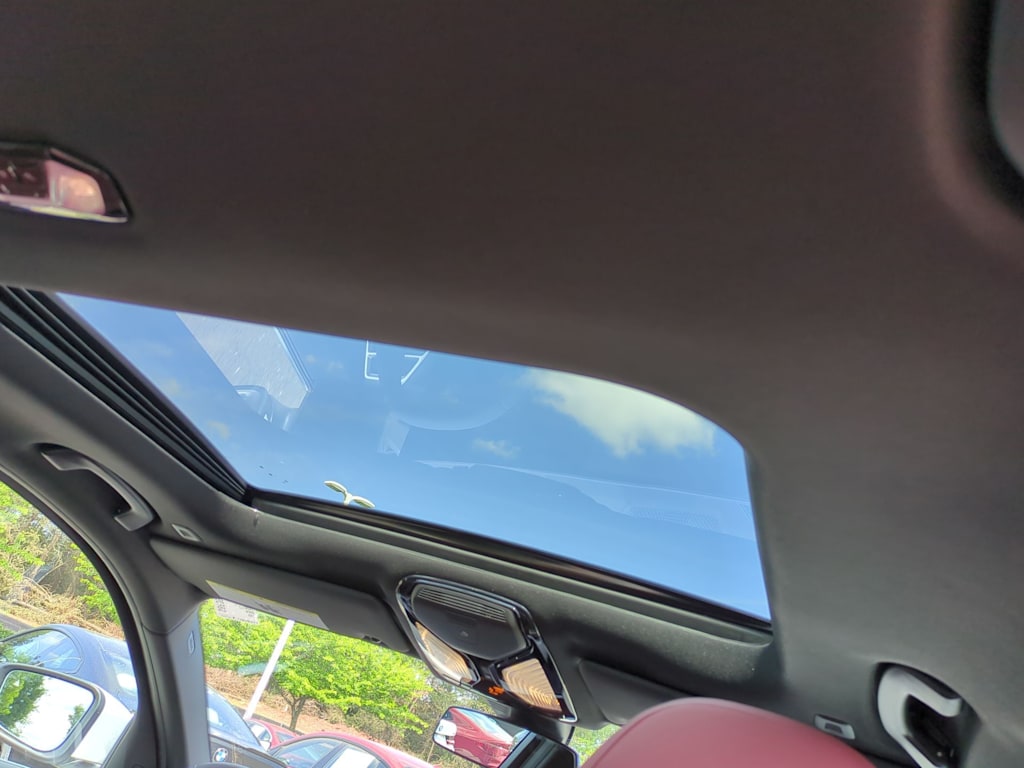 Thumbnail: 2025 BMW 3 Series - 30