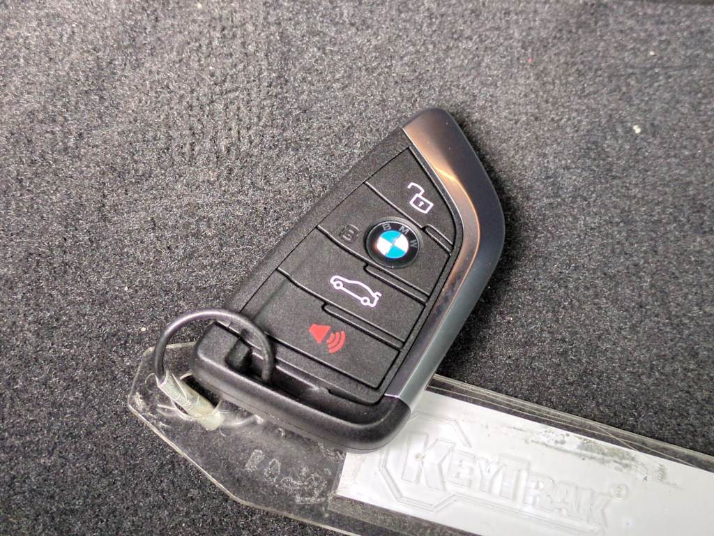 Thumbnail: 2025 BMW 3 Series - 19