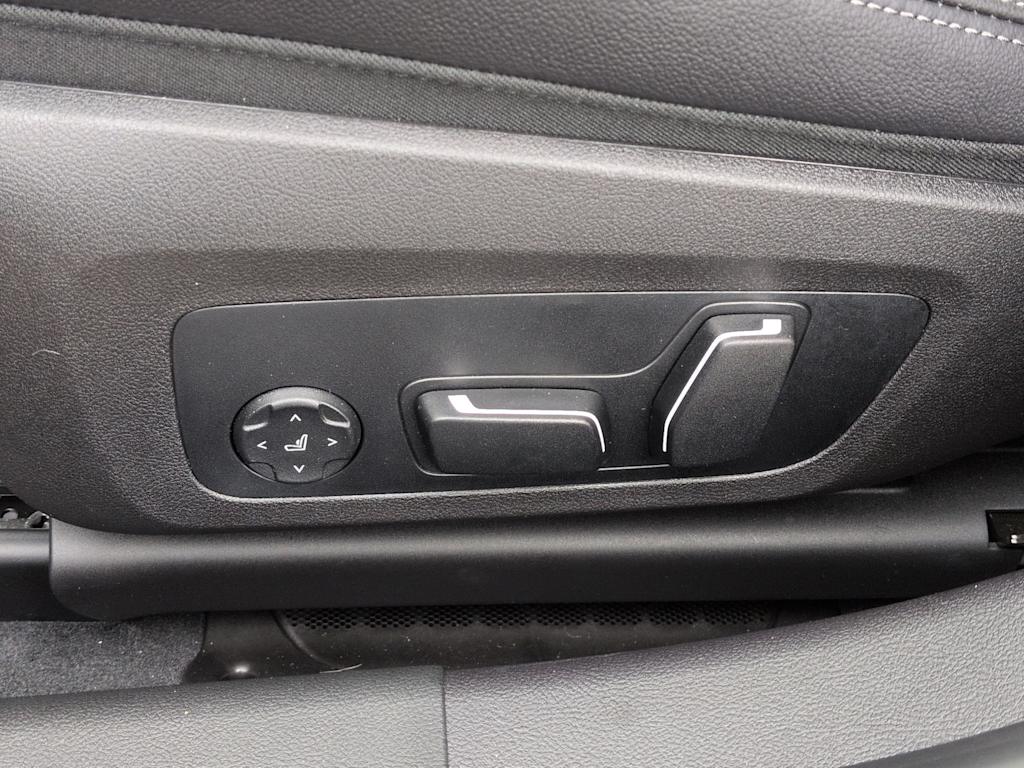 Thumbnail: 2026 BMW 3 Series - 25