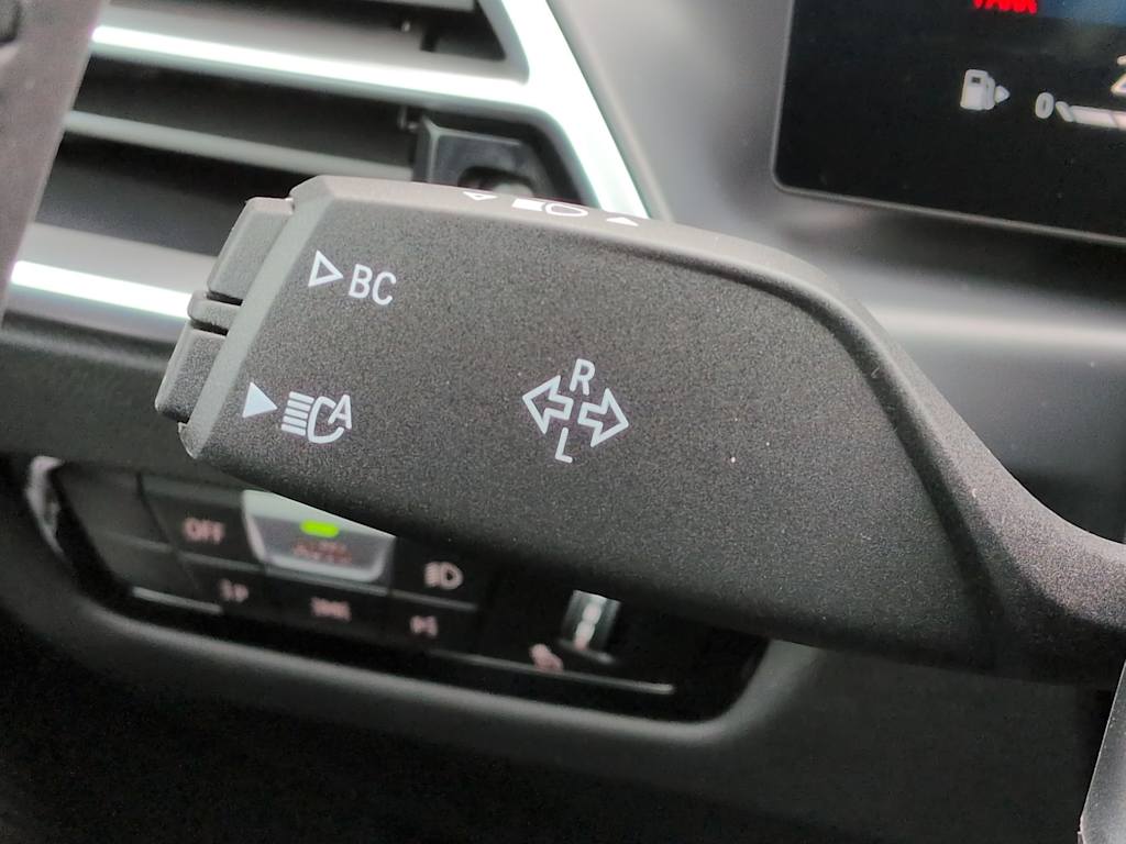 Thumbnail: 2026 BMW 3 Series - 32