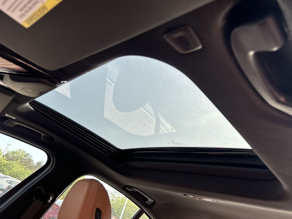 Thumbnail: 2025 BMW 3 Series - 28