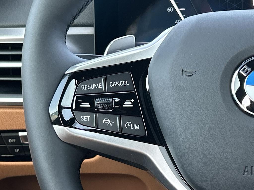 Thumbnail: 2025 BMW 3 Series - 32