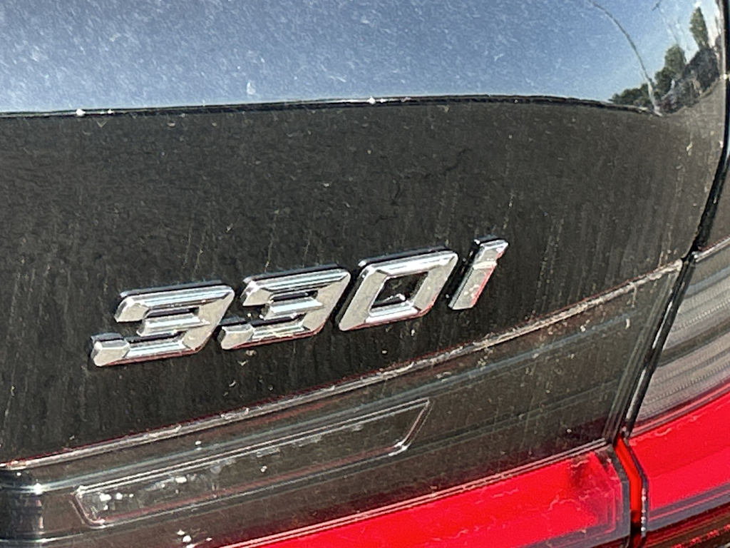 Thumbnail: 2025 BMW 3 Series - 26