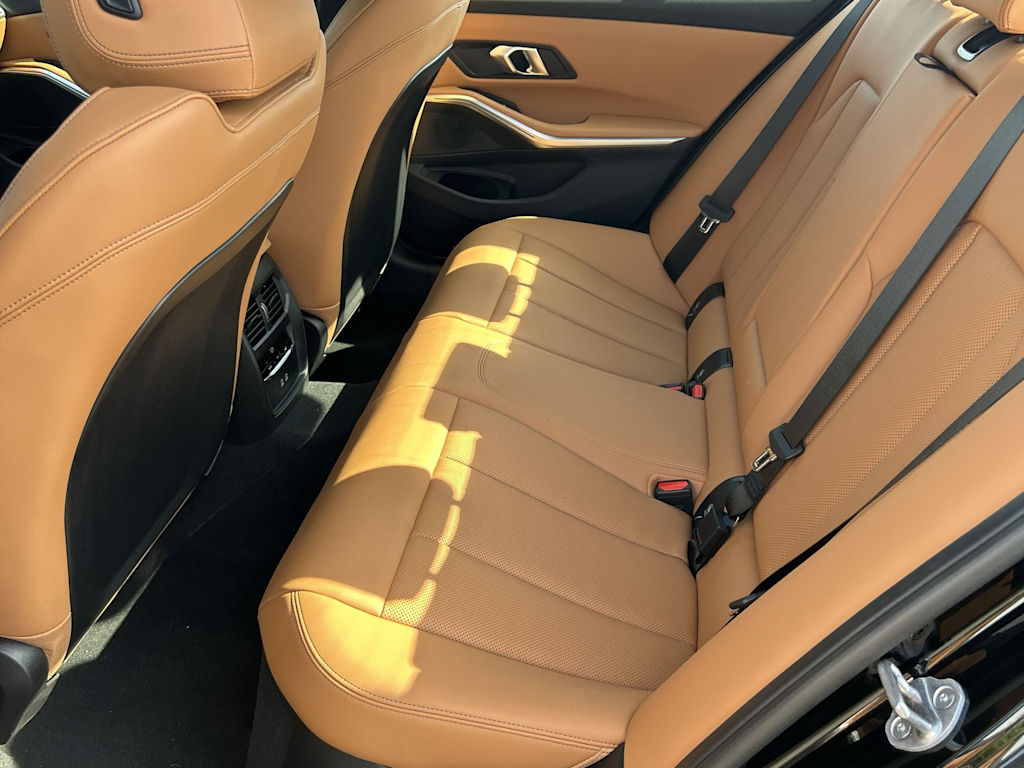 Thumbnail: 2025 BMW 3 Series - 29