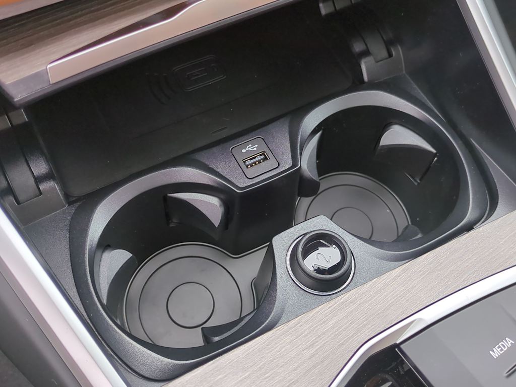 Thumbnail: 2025 BMW 3 Series - 37