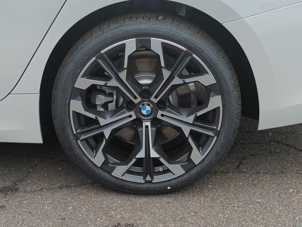 Thumbnail: 2025 BMW 3 Series - 7