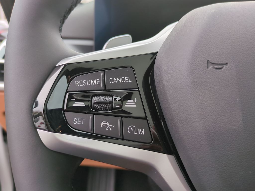 Thumbnail: 2025 BMW 3 Series - 31