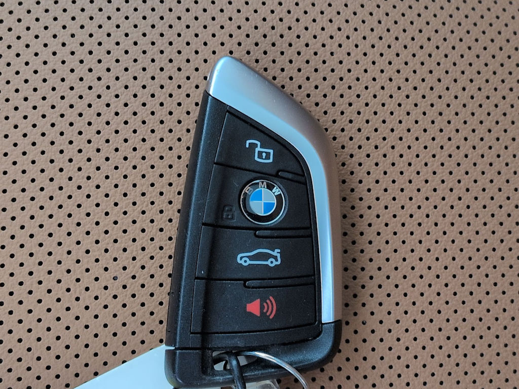 Thumbnail: 2025 BMW 3 Series - 19