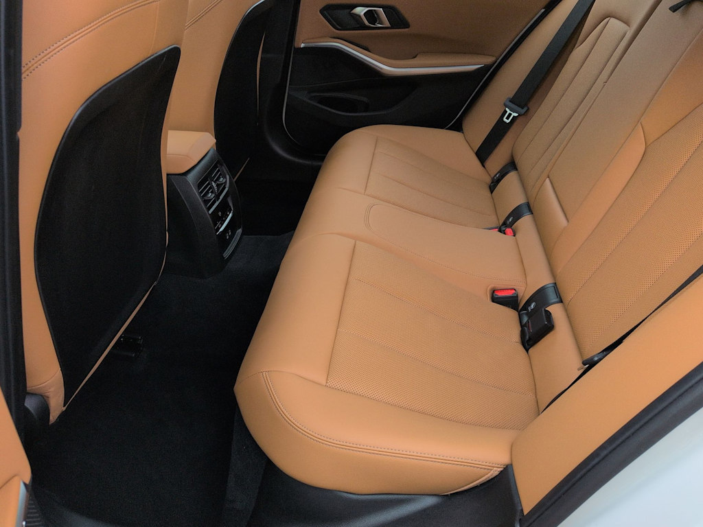 Thumbnail: 2025 BMW 3 Series - 29