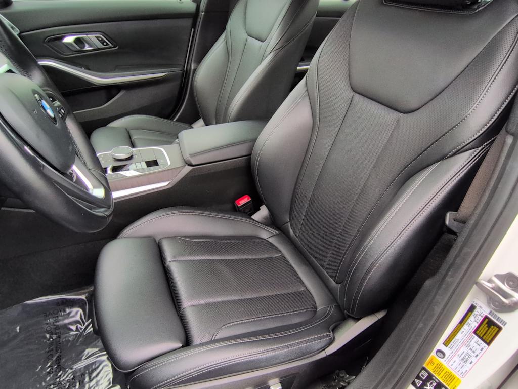 Thumbnail: 2023 BMW 3 Series - 12