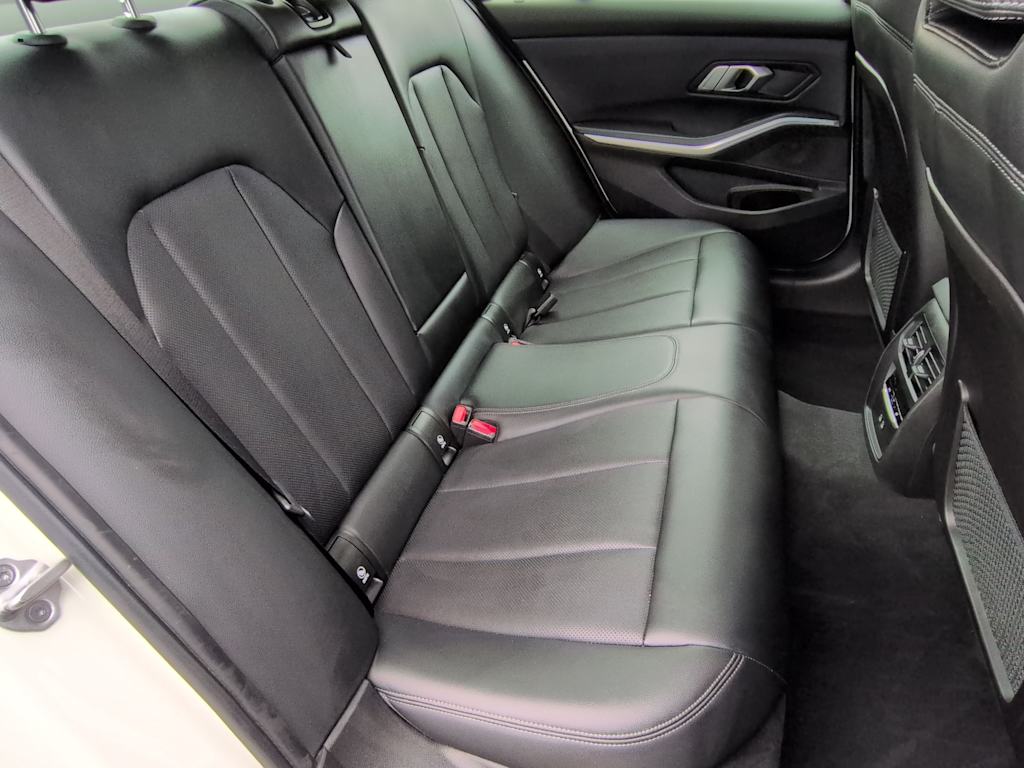 Thumbnail: 2023 BMW 3 Series - 28