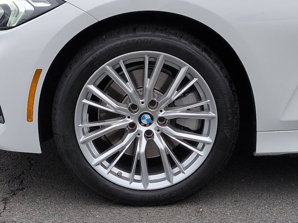 Thumbnail: 2023 BMW 3 Series - 8