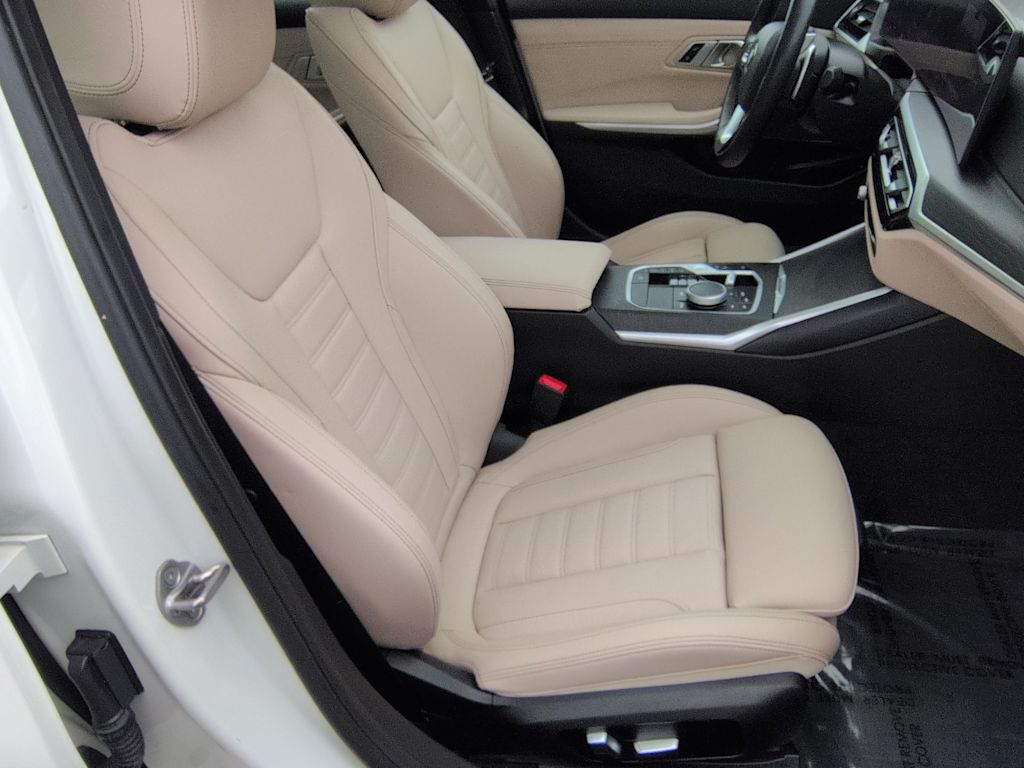 Thumbnail: 2023 BMW 3 Series - 29