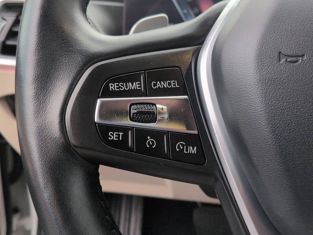 Thumbnail: 2023 BMW 3 Series - 30