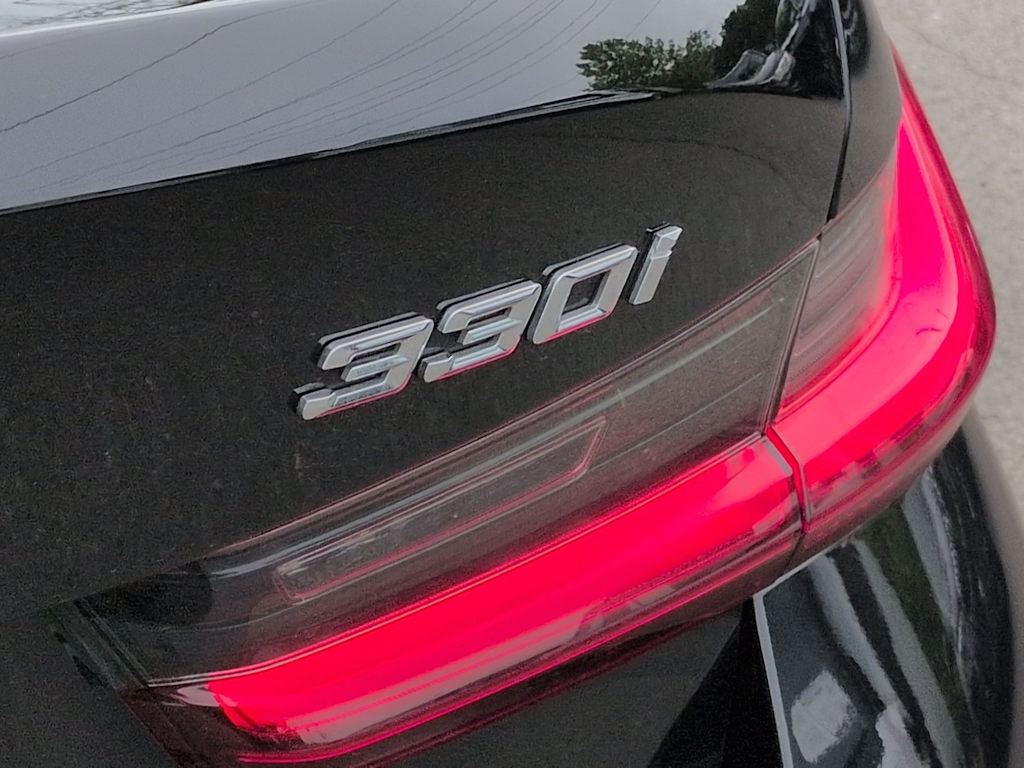 Thumbnail: 2023 BMW 3 Series - 26