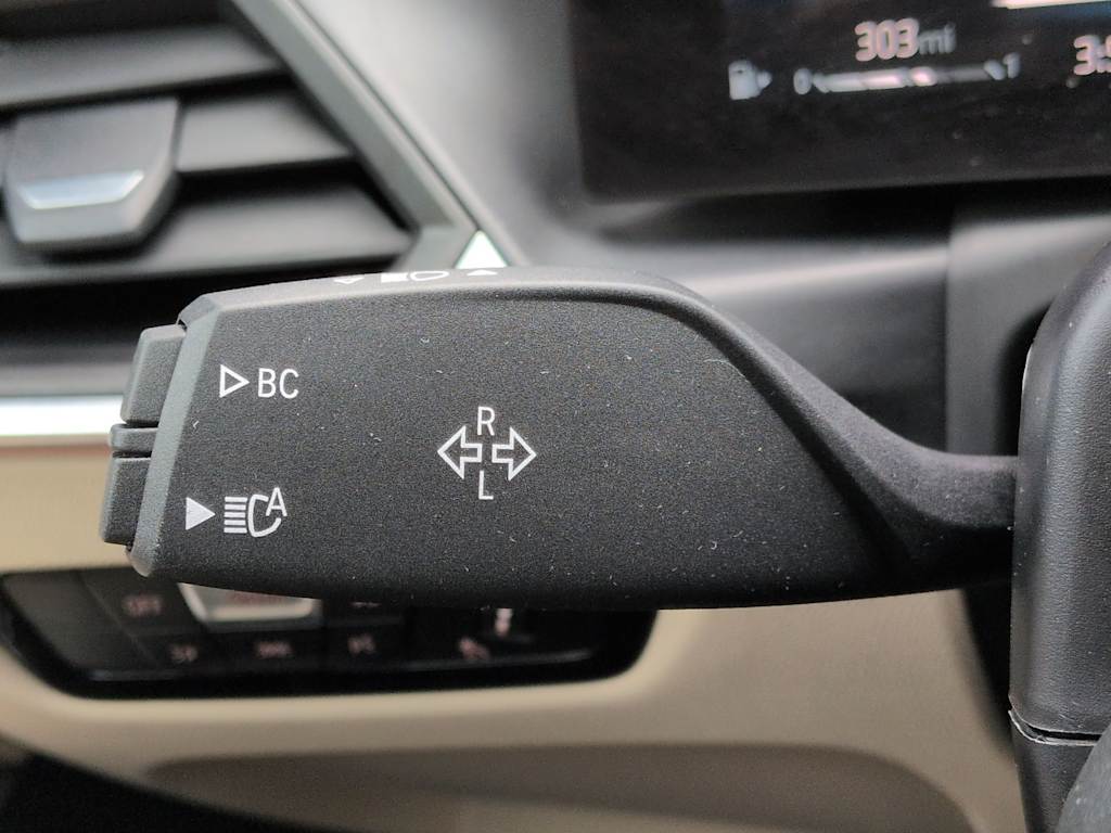 Thumbnail: 2023 BMW 3 Series - 33