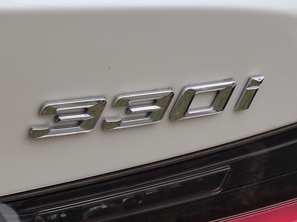 Thumbnail: 2023 BMW 3 Series - 24