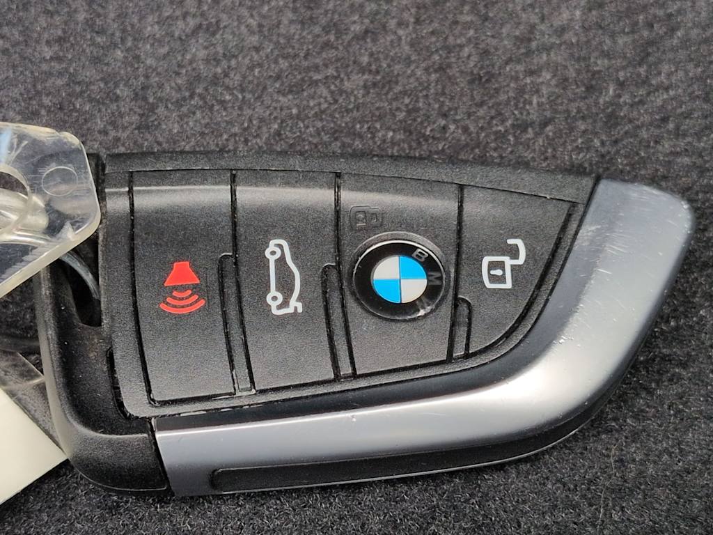 Thumbnail: 2023 BMW 3 Series - 17