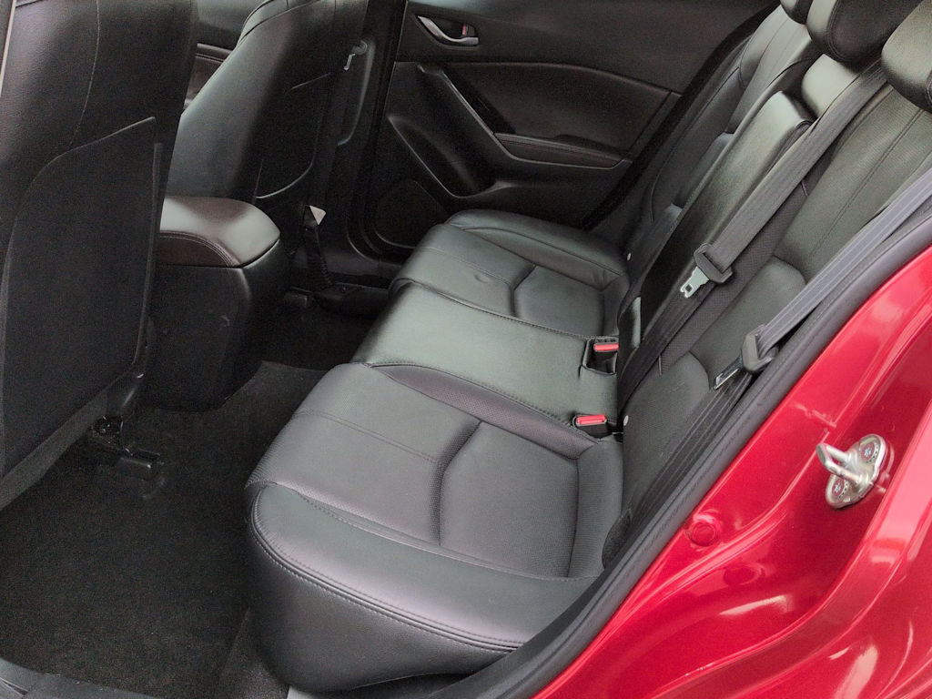 Thumbnail: 2018 Mazda Mazda3 - 29