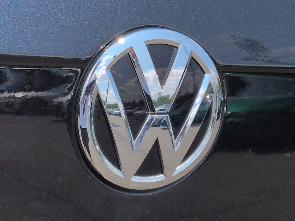 Thumbnail: 2021 Volkswagen Tiguan - 7