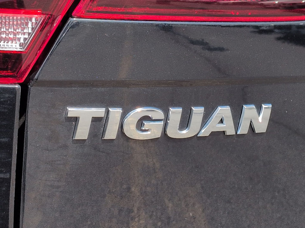 Thumbnail: 2021 Volkswagen Tiguan - 26
